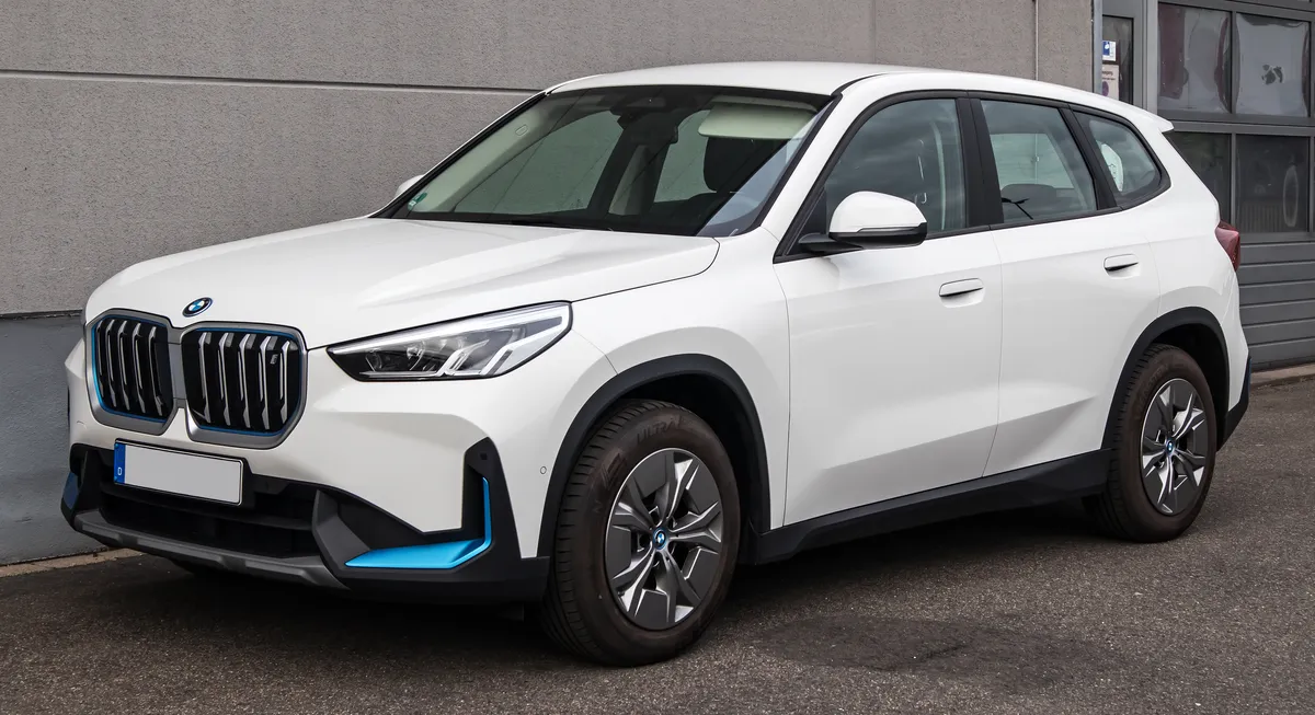 BMW iX1 xDrive30