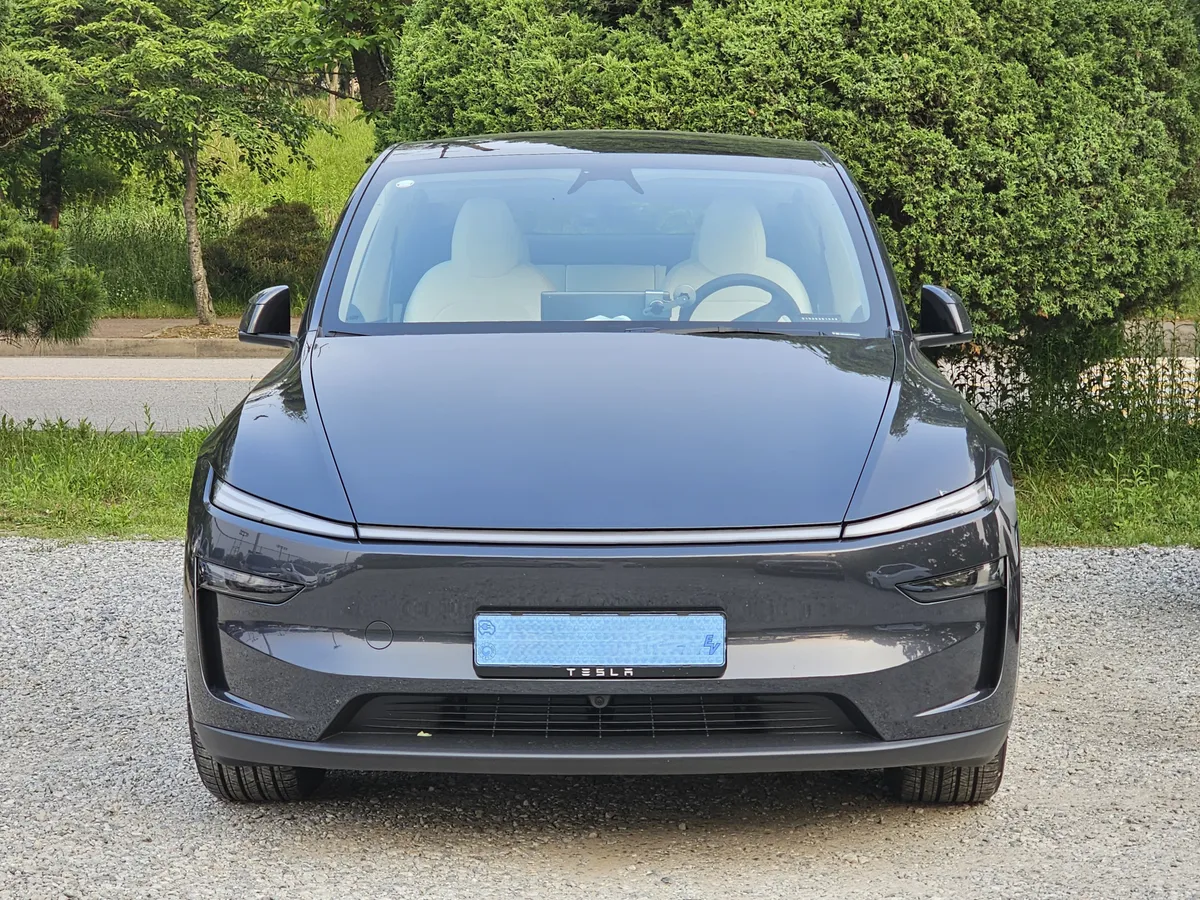 Tesla Model Y Long Range